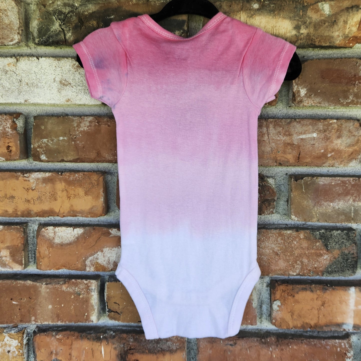 Onesie Pink Ombre 3-6 month