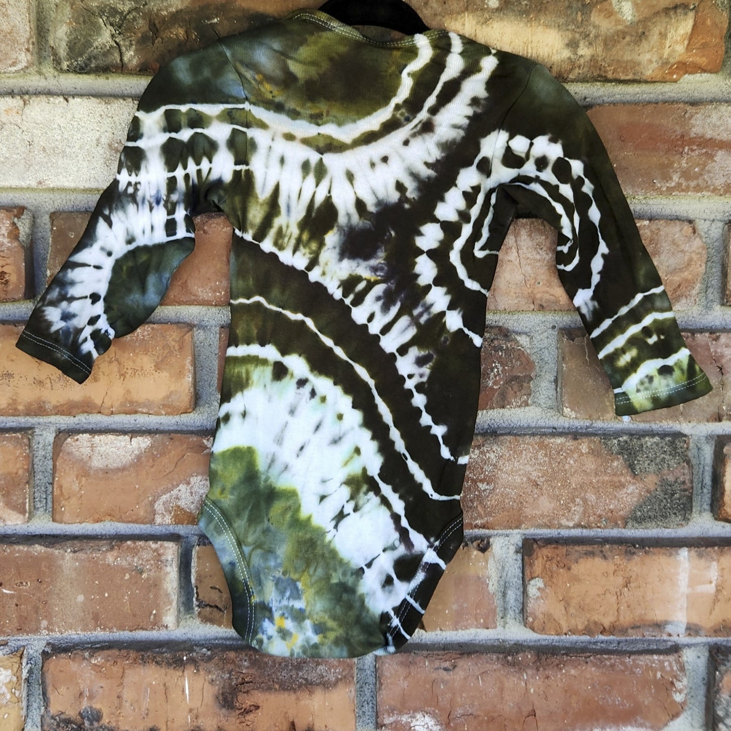 Onesie Long Sleeve Moss Geode 6-9 month