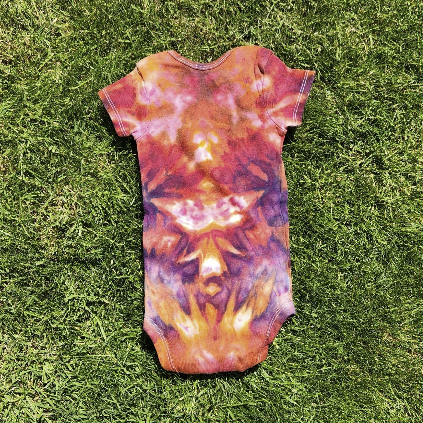 Onesie Hot Kaleidoscope 12 month