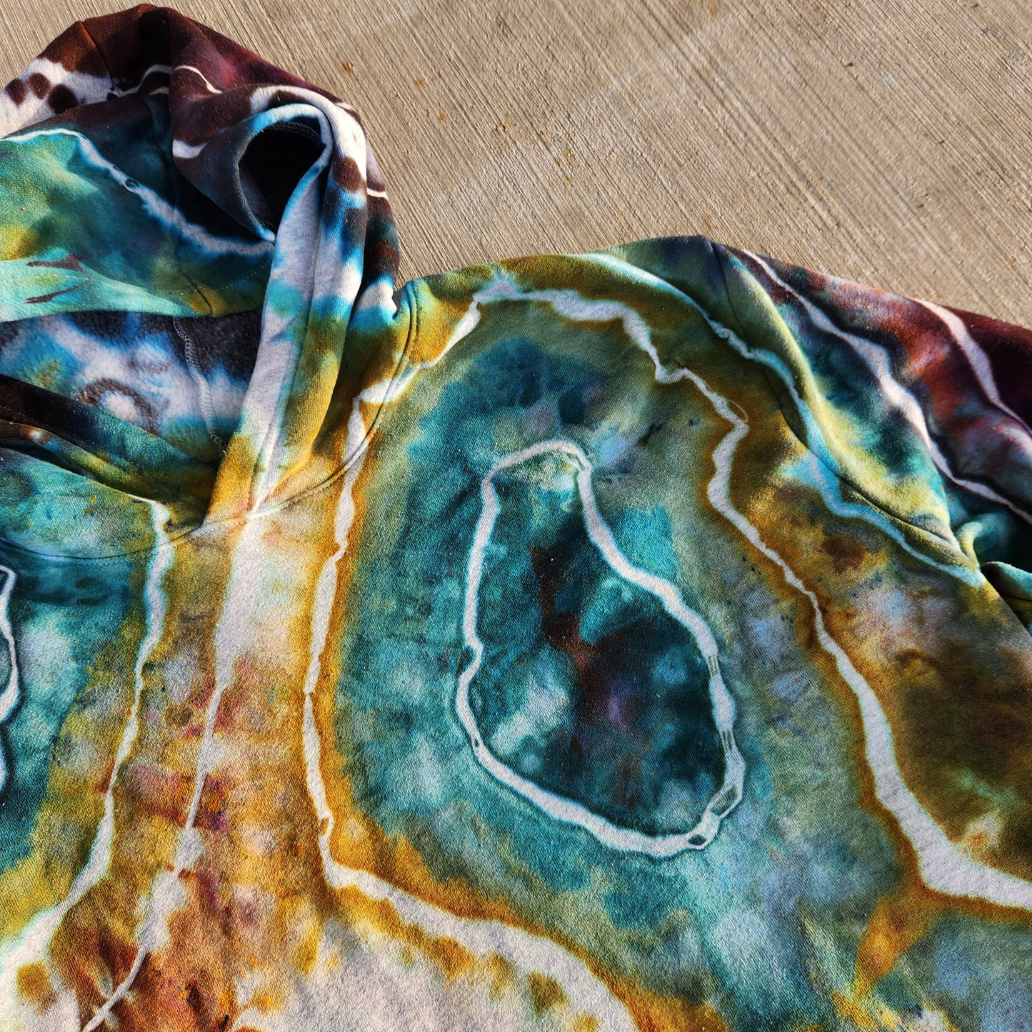 Hoodie Rainbow Geode Medium