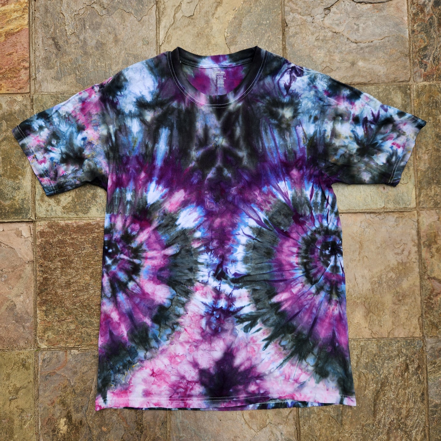 Tee Black Double Spiral Upcycle XL