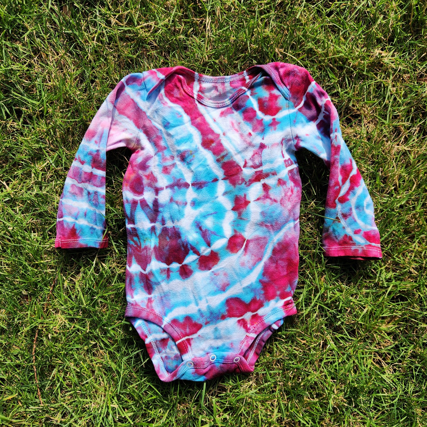 Onesie Long Sleeve Candy Geode 18 month