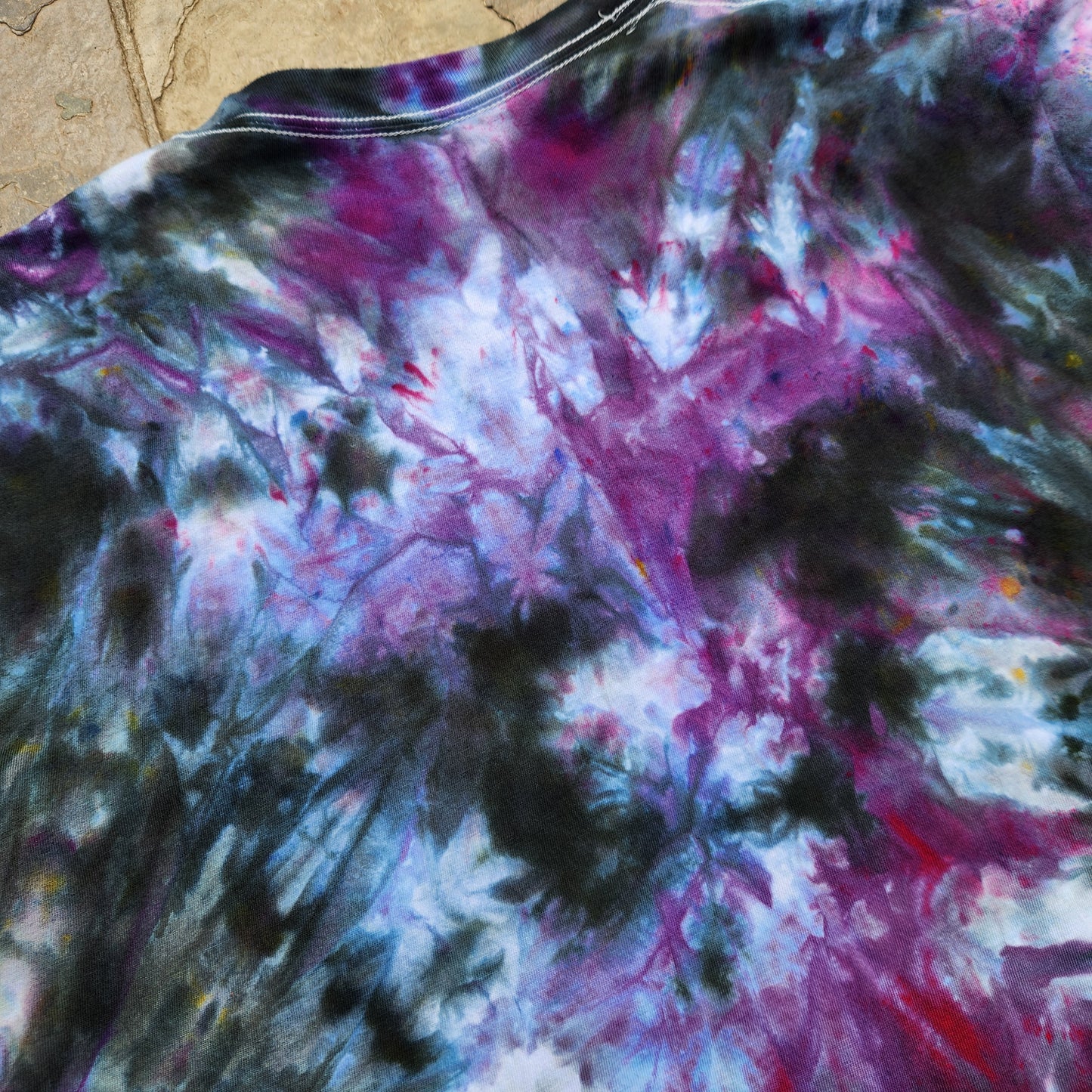 Tee Black Double Spiral Upcycle XL