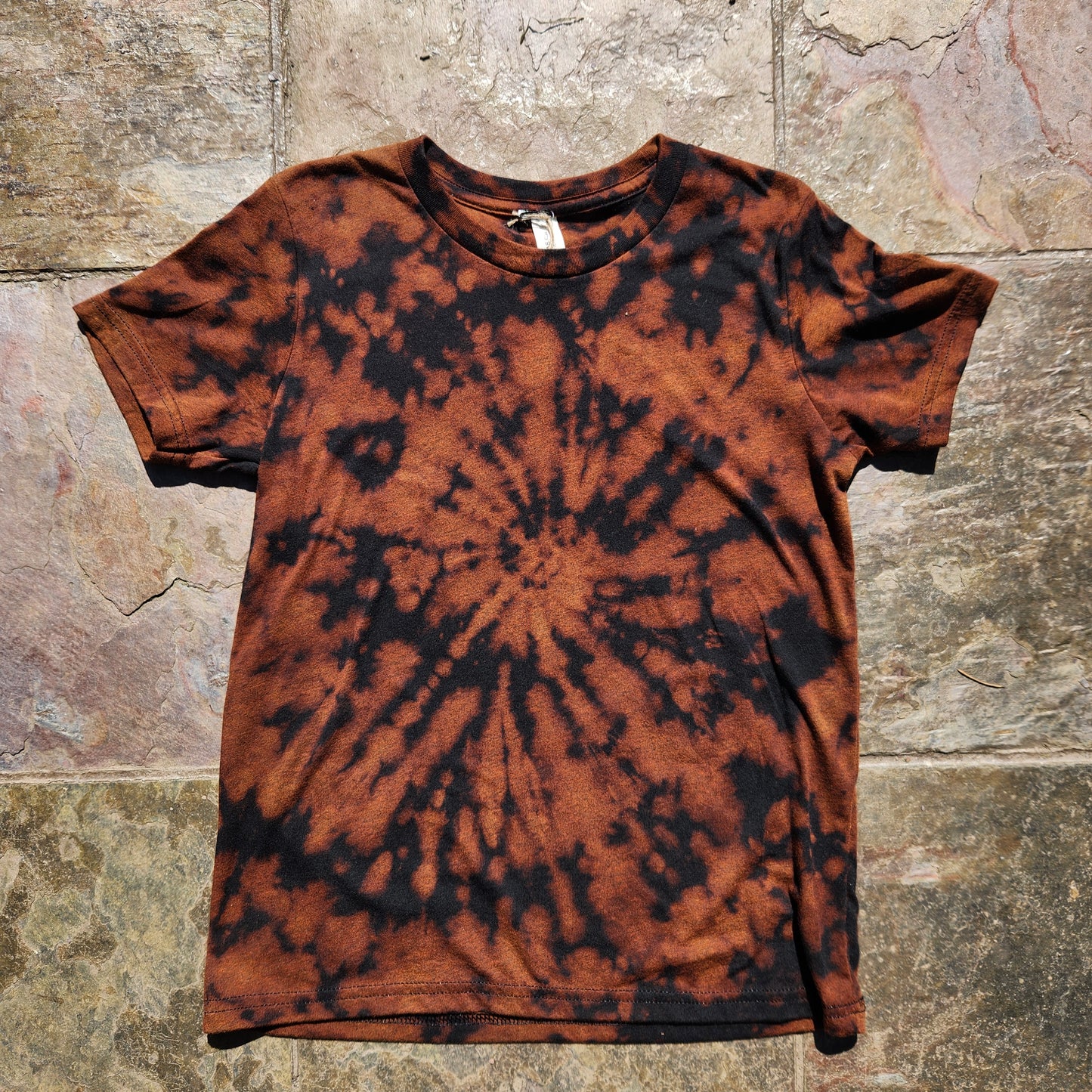 Tee Youth Halloween Spiral