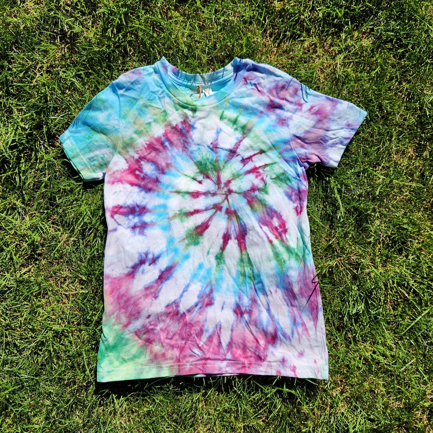 Tee Youth Medium 10-12 Pastel Spiral