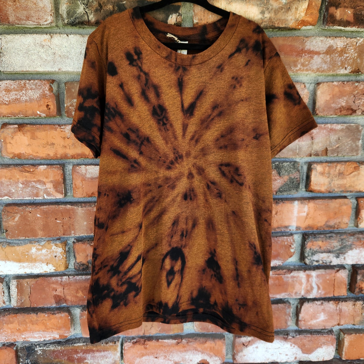 Tee Youth Halloween Spiral