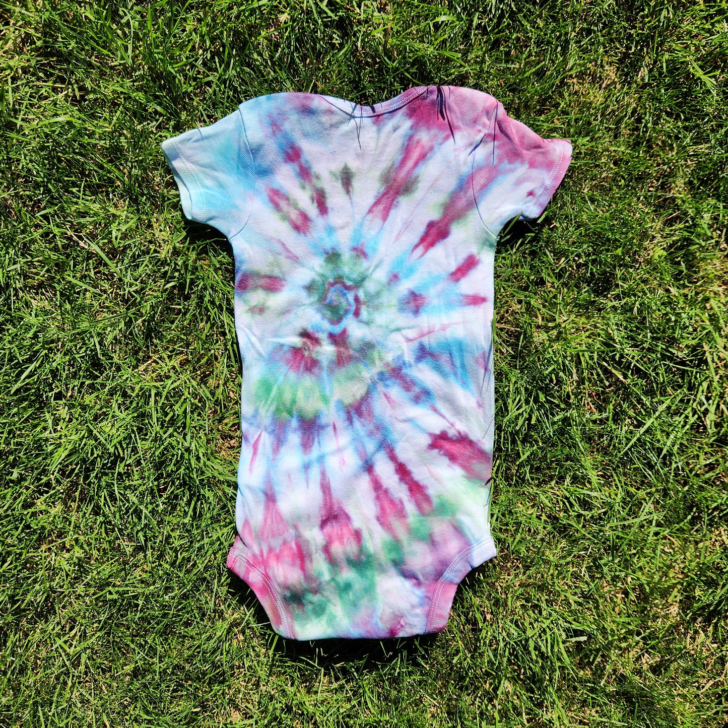 Onesie Pastel Spiral 24 mo