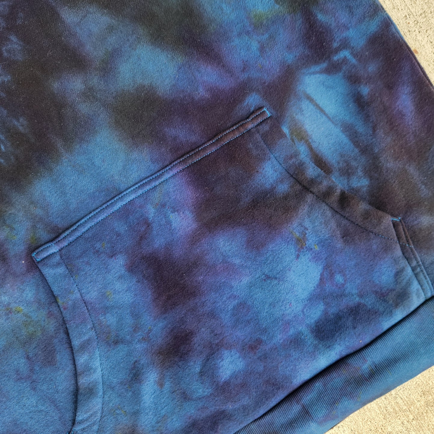 Hoodie Dark Night Ice Dye Medium