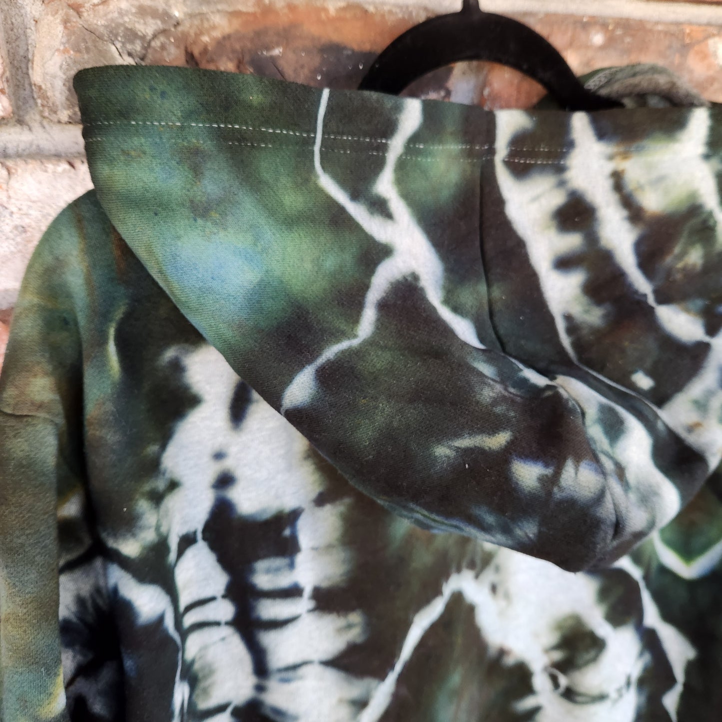 Hoodie Woodsy Geode Dye Large