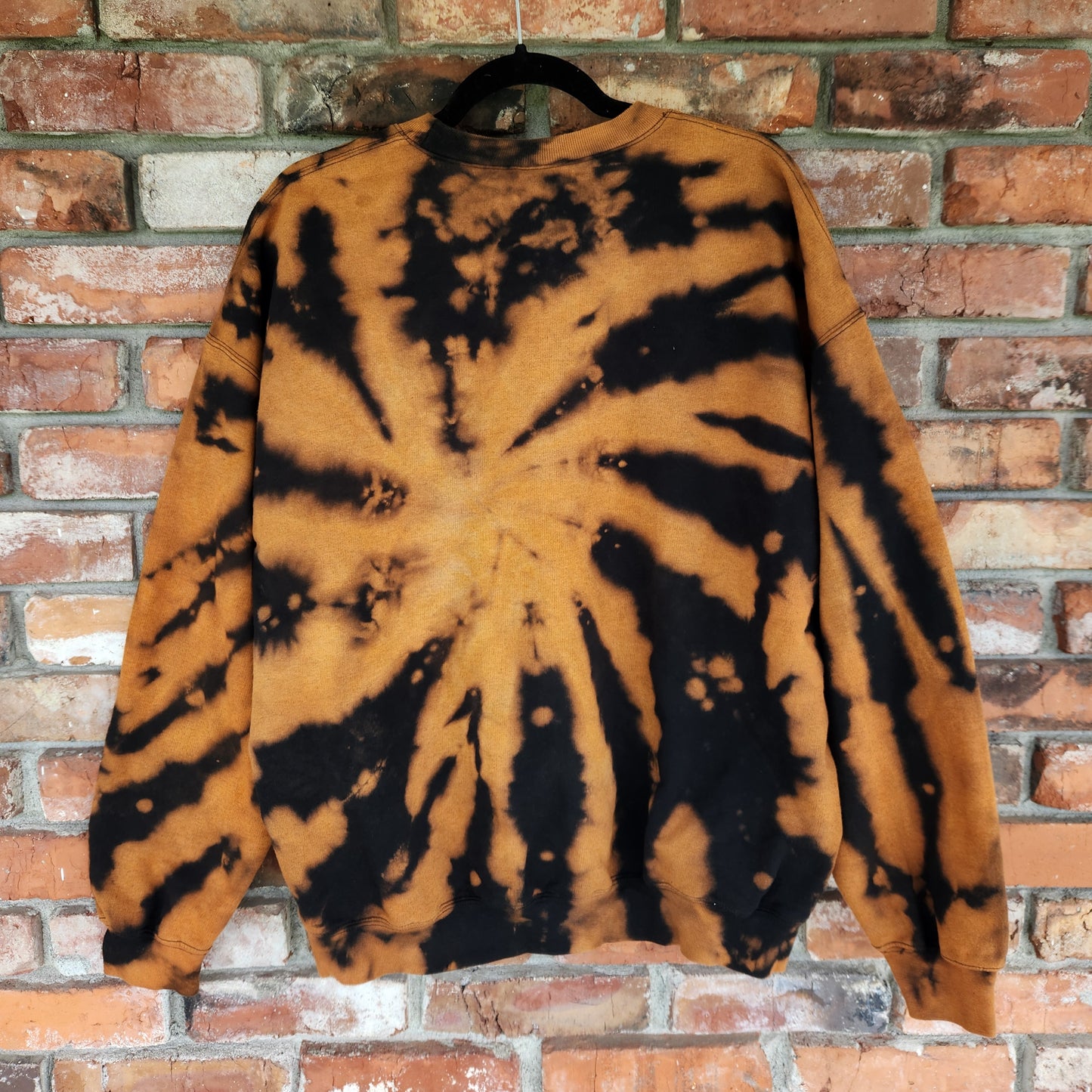 Crewneck Sweatshirt Halloween Spiral