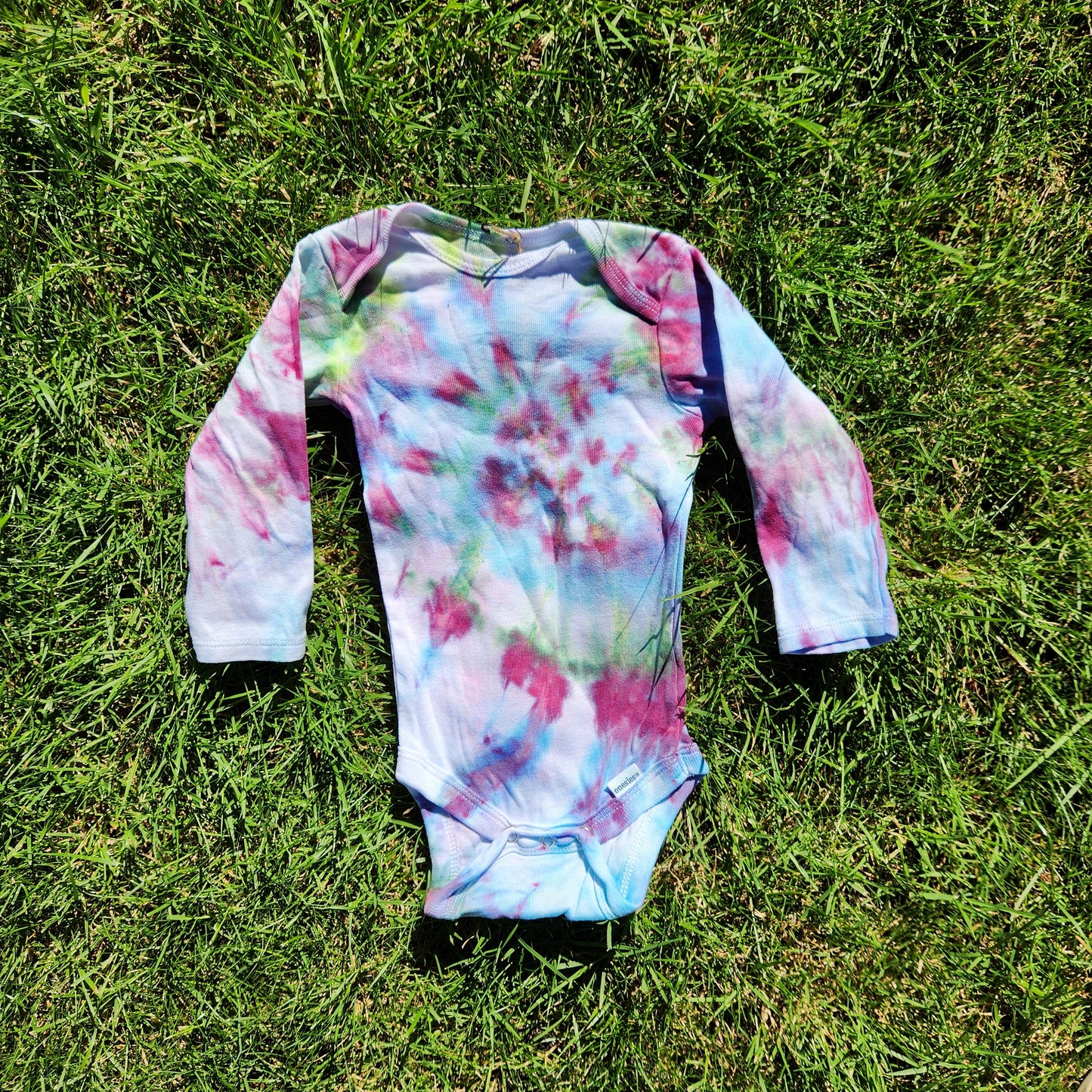 Onesie Long Sleeve Pastel Spiral 6-9 month