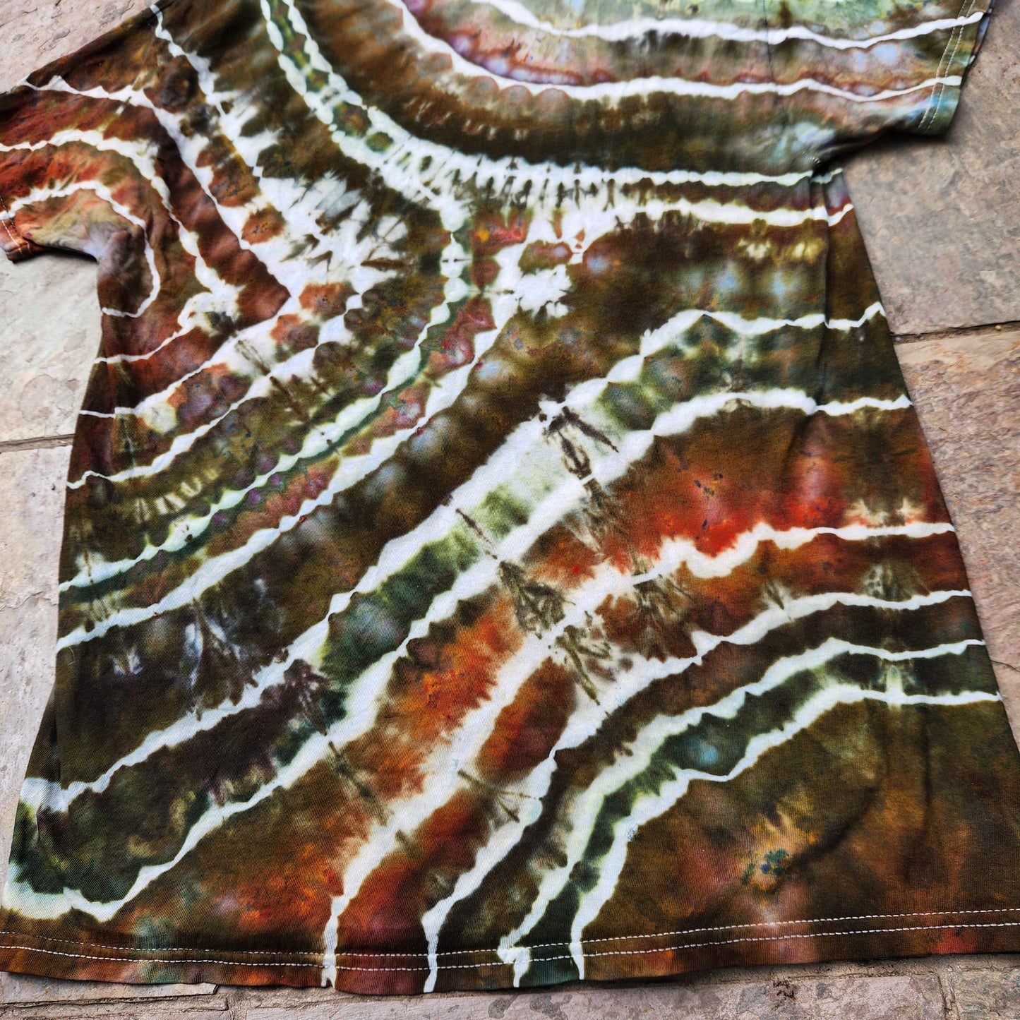 Tee Woodsy Geode Upcycle Large